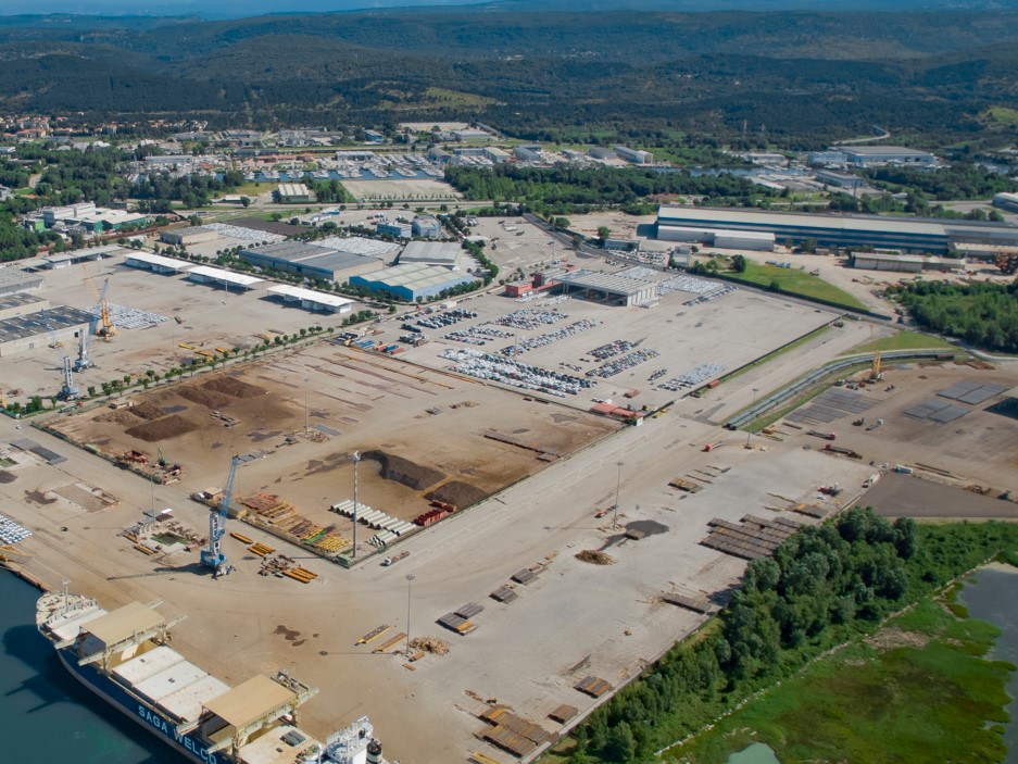 Il Coseveg cede le sue aree portuali. Andranno all’Authority per 4 milioni di euro.